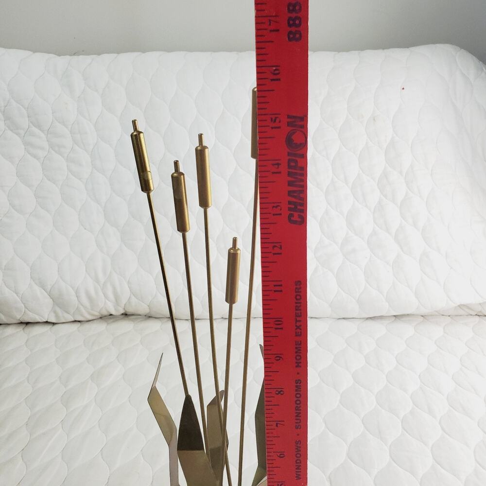 Vintage Brass Cattail On Water Sculpture Mid Century Modern Home Decor 16” Tall - Picture 8 of 10